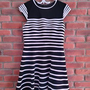 Betsy & Adams size 8p dress